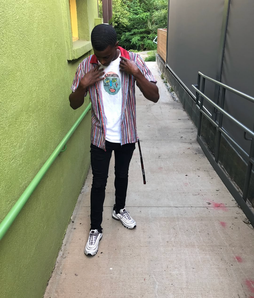 Red stripe